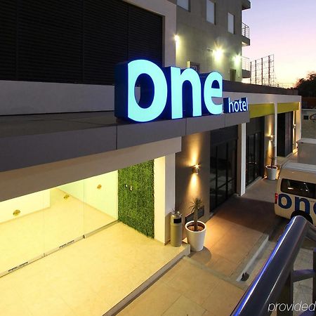 One La Paz Hotel Exterior photo