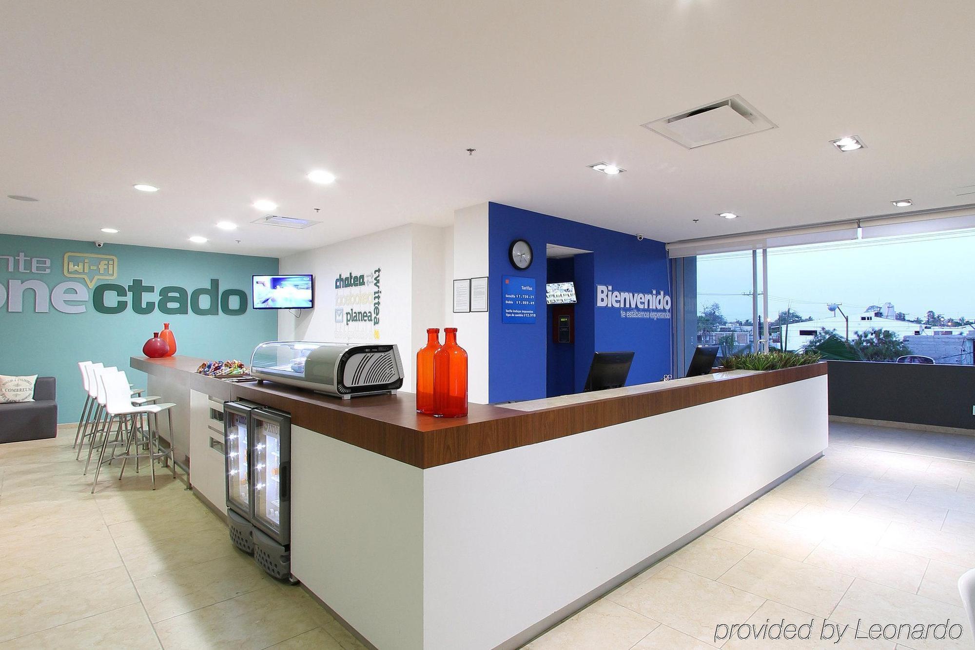 One La Paz Hotel Interior photo
