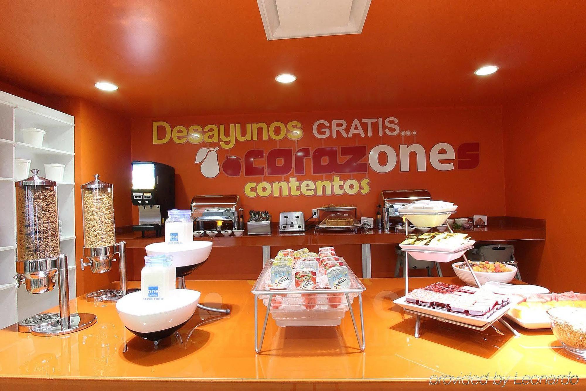 One La Paz Hotel Restaurant photo