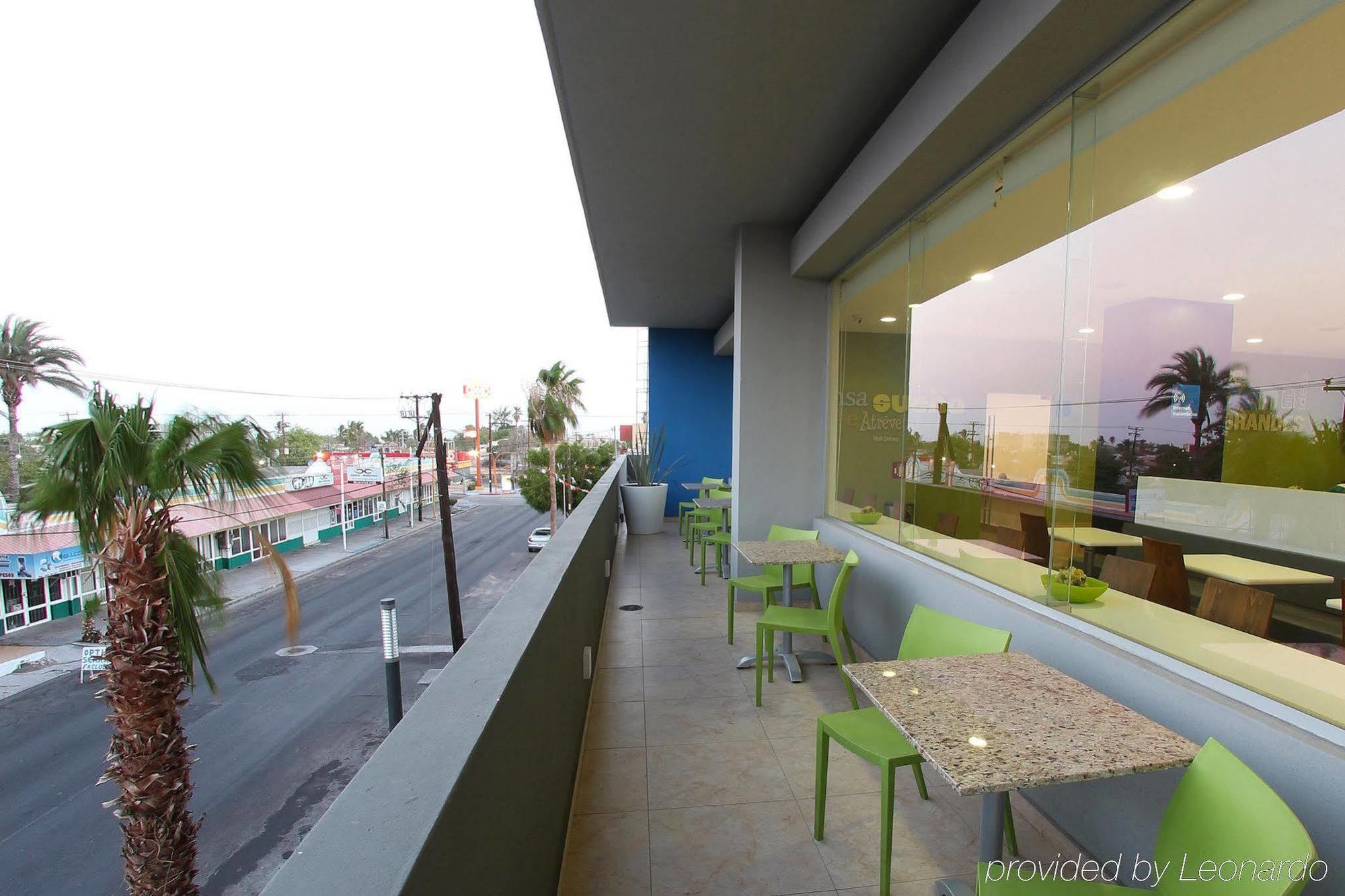 One La Paz Hotel Restaurant photo