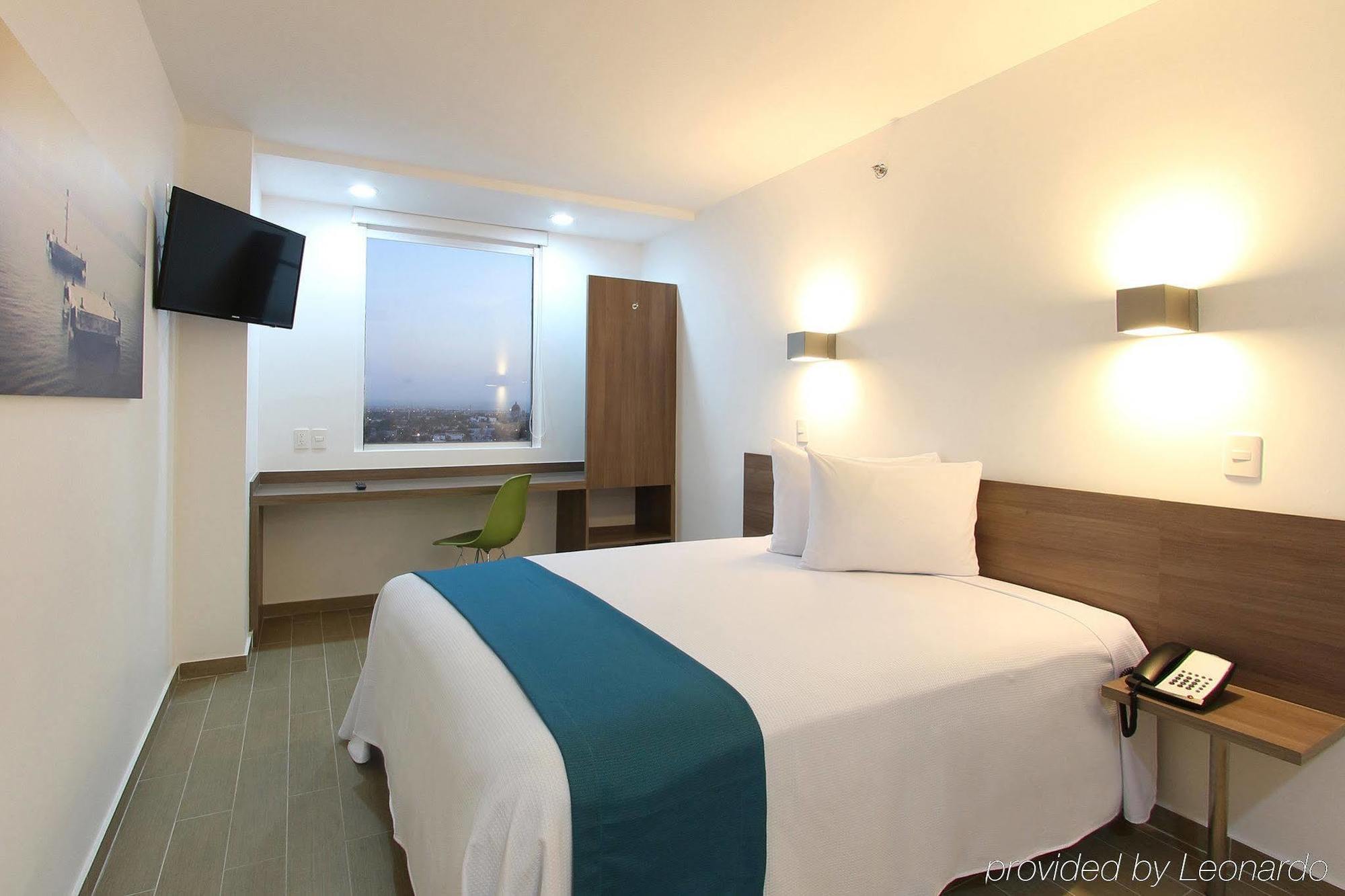 One La Paz Hotel Room photo